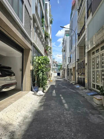 NHÀ VIP - HXH XE TẢI - Ô TÔ NGỦ TRONG NHÀ - NGANG 6.6M - 57M² - 5 TẦNG - LẠC LONG QUÂN