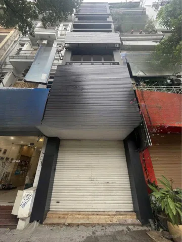 Cho thuê nhà Mặt Phố NGUYỄN CHÍ THANH, Đống Đa. 33 triệu/ tháng. Ưu tiên: Văn phòng, Công ty, Lớp học, Spa, Trưng bày, KD Sạch.... K0 CHDV.