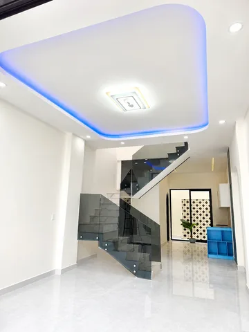 NHÀ 2 TẦNG MỚI TINH – 63M² CHỈ 4.3Tỏi– Ô TÔ DI CHUYỂN THUẬN TIỆN – TRUNG TÂM ĐÔNG HÒA