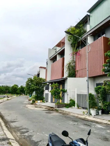 ĐẤT - GIÁ: 4,6 TỶ - MẶT TIỀN 733 NGUYỄN BÌNH- FULL THỔ CƯ - ĐƯỜNG TRƯỚC ĐẤT RỘNG 10M - 4,6M*21M - GIÁ ĐẦU TƯ TỐT - LH 0919089456