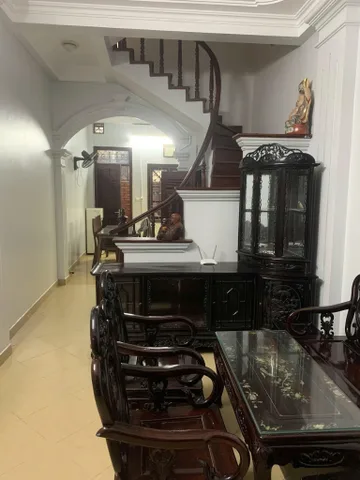 Cho thuê nhà ngõ 50 VÕNG THỊ, Tây Hồ. 15 triệu/ tháng. Ưu tiên: Văn phòng, Hộ Gia Đình, KD Onl, Nhóm đi làm.