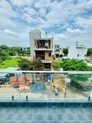 🔥 BÁN NHÀ 3 TẦNG MỚI 100% – NGAY ĐỐI DIỆN VINHOMES GRAND PARK 🔥