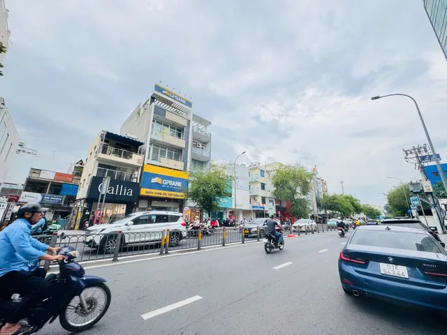 Bán Nhà Mặt Tiền 81 Lê Văn Duyệt, P.3, Bình Thạnh