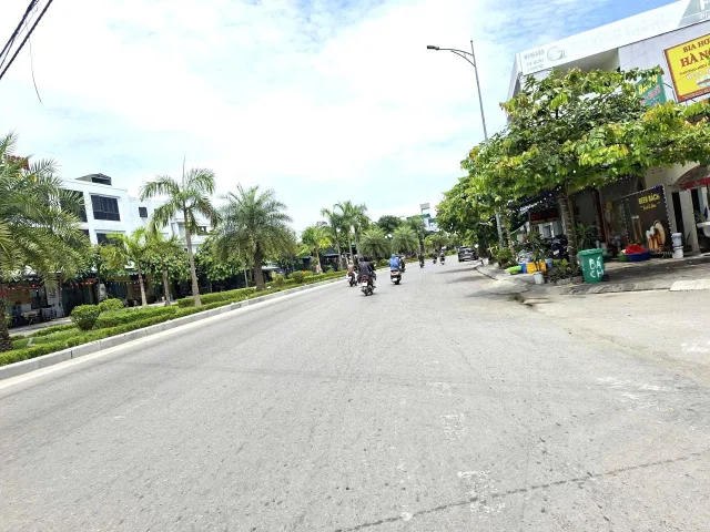 Bán Nhà riêng 136m2 có sẵn 78 m2 thổ cư giá 5.9 tỷ tại - Chọn - - Chọn - Phường Hạc Thành Thanh Hóa