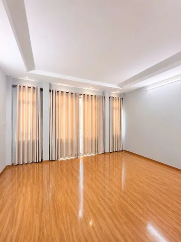 BÁN NHÀ KẾ HUỲNH TẤN PHÁT TGDD NHÀ BÈ 71M² 4 TẦNG 6.5 TỶ XE HƠI NGỦ NHÀ