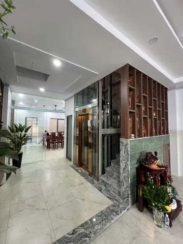 BÁN NHÀ MỚI KẾ ĐẠI HỌC CẢNH SÁT THỦ ĐỨC 105M² 5 TẦNG CÓ THANG MÁY THU 80 TRIỆU 13.X TỶ