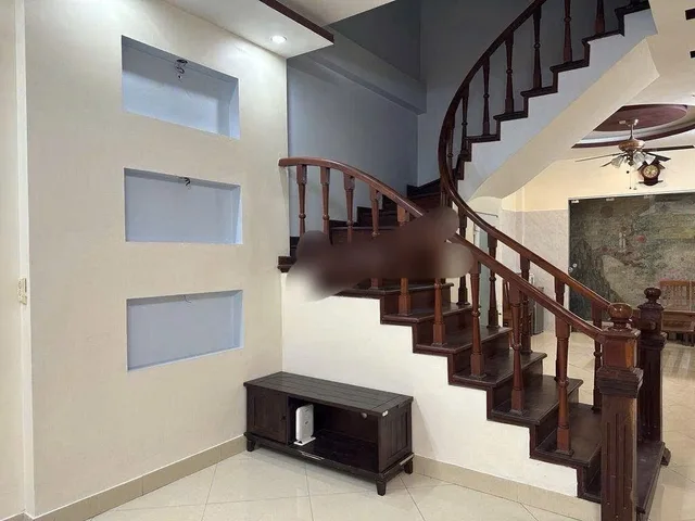 YÊN HÒA – CẦU GIẤY – 65M² × 5 TẦNG – 5PN – 3WC – NGÕ 3 GÁC – NỘI THẤT ĐẦY ĐỦ – 18 TRIỆU/THÁNG