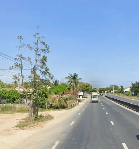 Bán Đất 557m2 có sẵn 400 m2 thổ cư giá 6.8 tỷ tại - Chọn - Xã Vạn Thắng Huyện Vạn Ninh Khánh Hòa