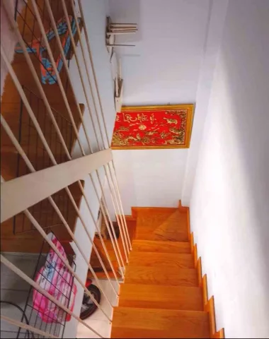 - Tiếp giáp & gần các tuyến đường như Văn Cao , Lũy Bán Bích , Nguyễn Sơn , Nguyễn Thúc Hoạch , Bình Long , v.v...