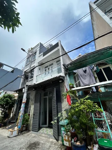 🚗 Hẻm trước nhà rộng 7m, xe hơi tránh nhau thoải mái, thông thẳng ra Lê Văn Quới. Vị trí thuận tiện vừa ở vừa kinh doanh, mở văn phòng, spa, shop online