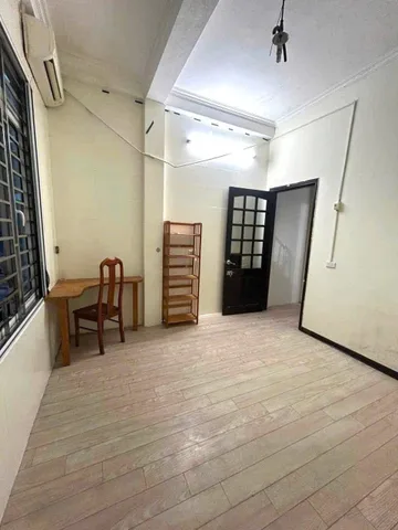 ĐẦU PHỐ ĐỘI CẤN – BA ĐÌNH – 30M² × 4 TẦNG – SÂN RỘNG – FULL ĐỒ – GẦN LĂNG BÁC – CHỈ 9 TRIỆU/THÁNG