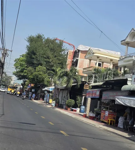 💥🚀BÁN NHANH NHÀ MT ĐƯỜNG NAM CAO DT 215M2 NGANG HƠN 7M CHỈ 15.5TỶ(TL) - GẦN VĐ PHÍA ĐÔNG, XA LỘ HÀ NỘI-GA METRO KHU CNC