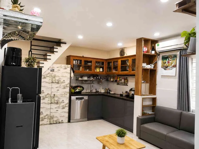 NHÀ MỚI VÀO Ở NGAY ĐÂY ĐỦ CÔNG NĂNG DI CHUYỂN THUẬN TIỆN
