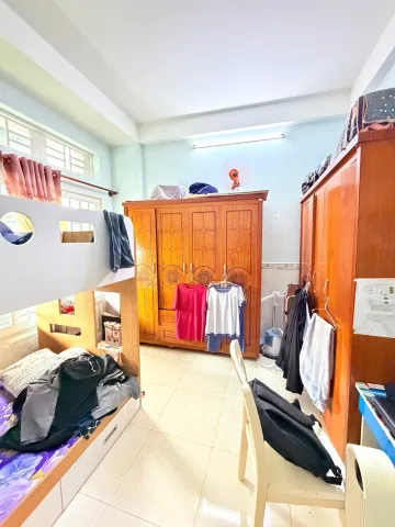 HIẾM NHÀ BÁN GẦN SÂN BAY DI CHUYỂN CÁC QUẬN NHANH