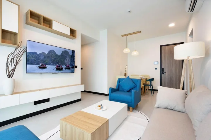 Chính Chủ Kẹt Tiền bán Căn 2PN2WC nguyễn xí sổ hồng 2,1tỷ 52m2 cho vay 70%