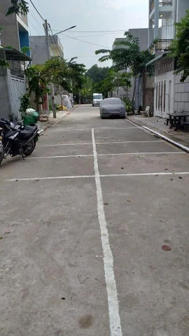 Chủ gửi bán lô C16 hẻm 124 võ văn hát,Long Trường,Q9 - kẹt tiền nên bán nhanh cho ai cần . giá tốt rẻ nhất khu vực.