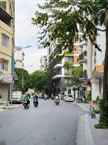 ĐỈNH ĐẦU TƯ APARTMENT-SIÊU HIẾM BIỆT THỰ SÂN VƯỜN PHỐ TÂY-TÔ NGỌC VÂN-DT 245M2 2 TẦNG-GIÁ 102.9 TỶ