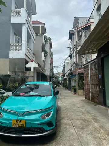 Nhà 3 tầng sân thượng trước sau, Hẻm xe hơi đậu ngày đêm, 3pn, giá mềm