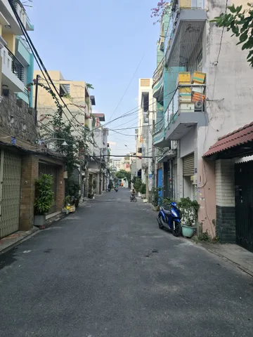 LÝ THƯỜNG KIỆT – NHÀ ĐẸP 2 TẦNG – HXH – NỞ HẬU TÀI LỘC – 116M² – NHỈNH 9 TỶ