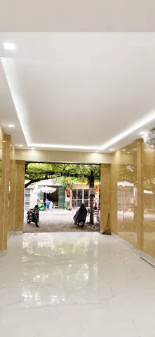 Cho thuê nhà Mặt Phố 6 tầng THANG MÁY tại HẠ YÊN QUYẾT, Cầu Giấy. 40 triệu/ tháng.