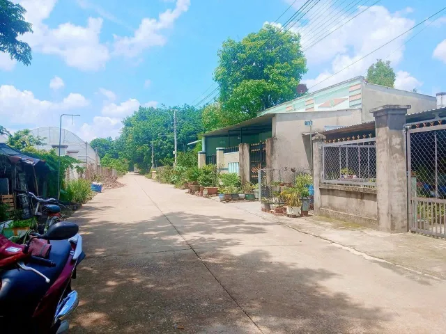 Bán Đất 250m2 có sẵn thổ cư giá 250 triệu tại - Bến Cát, QL13, Ngay KCN.  Bình Dương