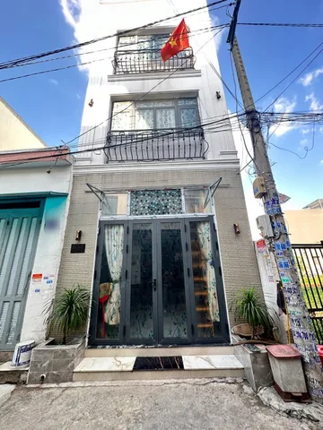 🏡 NHÀ ĐÚC 3 TẦNG BTCT – HXH – NGAY CHỢ HIỆP THÀNH – 4,399 TỶ