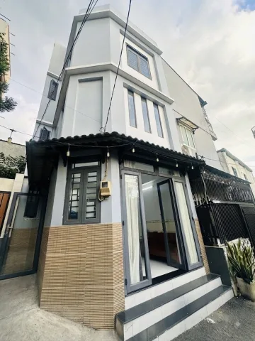 Bán Nhà riêng 33m2 có sẵn 33 m2 thổ cư giá 4 tỷ tại đường Số 10 Phường Linh Chiểu Quận Thủ Đức TP. Hồ Chí Minh