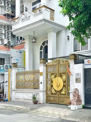 Bán biệt thự Hồ Văn Huê - 7 x 16 x 5 có thang máy , không gian sống hiện đại & đẳng cấp.