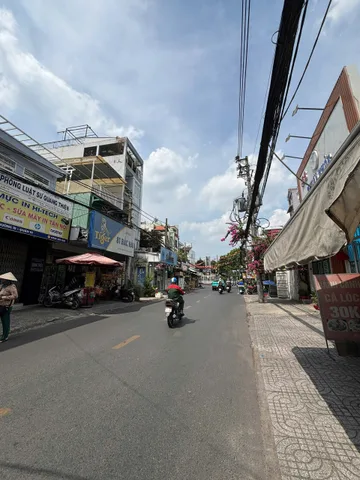 SÁT NGAY MẶT TIỀN HOÀNG SA - NHÀ ĐẸP 4 TẦNG - TRƯỜNG SA - KHU DÂN CƯ AN NINH