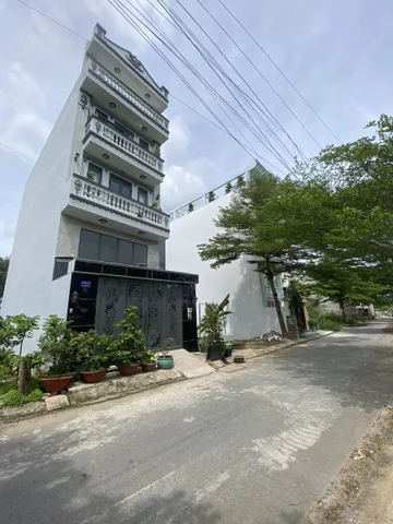 Đất đẹp lê văn lương, dt 85m2 đường 10m, trục chính kdc rạch tôm giá 4,4 tỷ