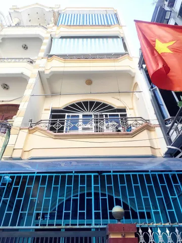 Bán Nhà 3 Tầng có sẵn 51.5 m2 thổ cư giá 7.5 tỷ tại Đường Quang Trung Phường Lộc Thọ Thành phố Nha Trang Khánh Hòa