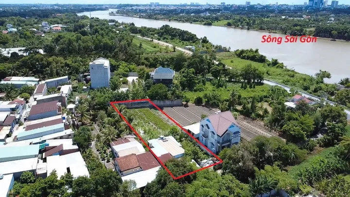 Nhà vườn 1000m2 - Sát Sông Sài Gòn