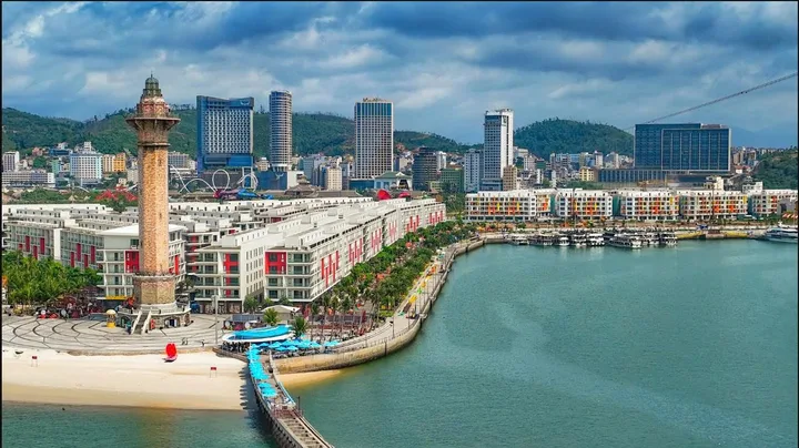 Bán nhà phố 127m2 trung tâm khu du lịch bãi cháy vị trí đẹp có 102 đầu tư sinh lời bền vững