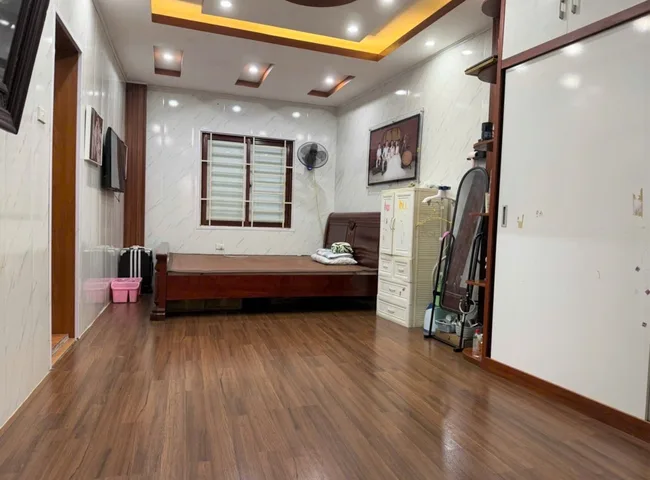 PHÚC ĐỒNG, LONG BIÊN - BÁN ĐẤT TẶNG NHÀ CẤP 4 - GARA Ô TÔ - 50M RA MẶT - HÀNG F0 Ở HOẶC ĐẦU TƯ ĐỀU CỰC TỐT