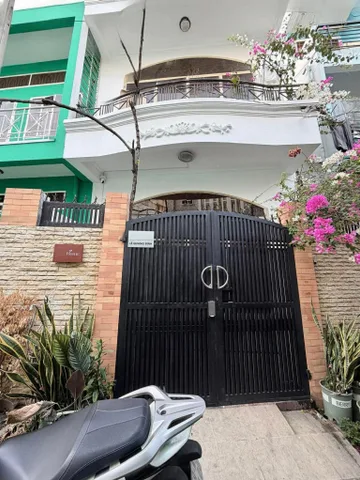 Bán Nhà 68m2-2 lầu- chỉ nhỉnh 8 tỷ hẻm thông 3 gác ngay Lê Quang Định