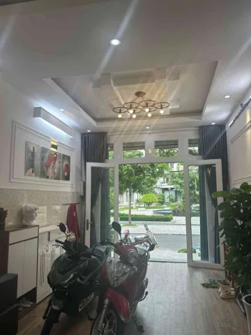 Bán Nhà riêng 72m2 có sẵn 72 m2 thổ cư giá 12.5 tỷ tại - Chọn - - Chọn - Phường Bình Phú TP. Hồ Chí Minh
