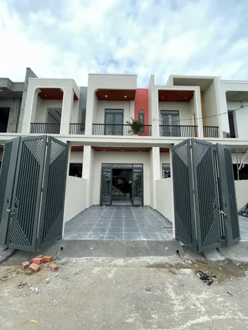 NHÀ LẦU SỔ HỒNG RIÊNG CHỈ 600TR NHẬN NHÀ