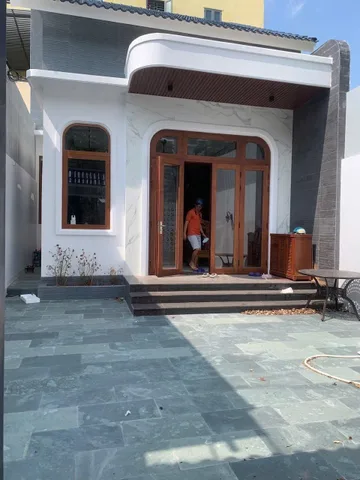 Bán Nhà riêng 137.6m2 có sẵn 137.6 m2 thổ cư giá 12.5 tỷ tại Đường Nguyễn Chích Phường Vĩnh Hòa Thành phố Nha Trang Khánh Hòa
