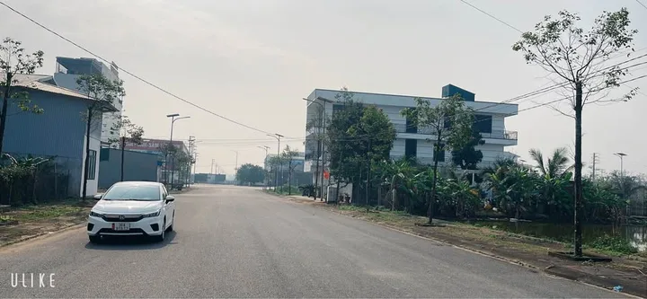 BÁN NHANH NỀN VỊ TRÍ ĐẮC ĐỊA  QUẢNG TRƯỜNG BÀ TRIỆU, QUÁN LÀO – YÊN ĐỊNH, THANH HÓA