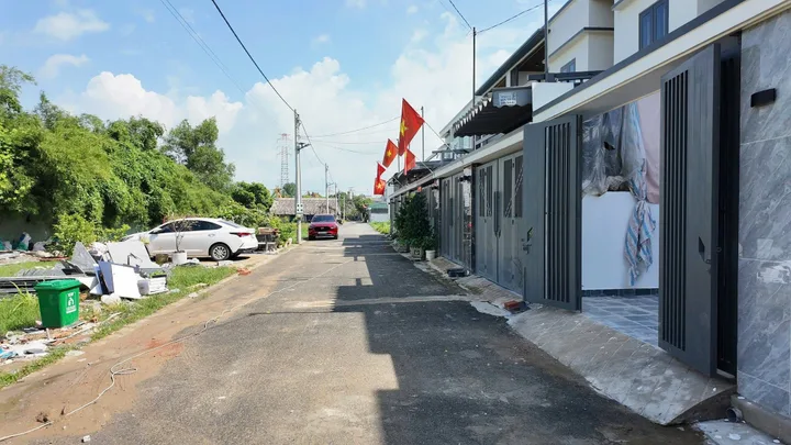 Bán Nhà riêng 80m2 có sẵn 80 m2 thổ cư tại Đường Hồ Văn Huê Phường Phước Tân Thành phố Đồng Nai
