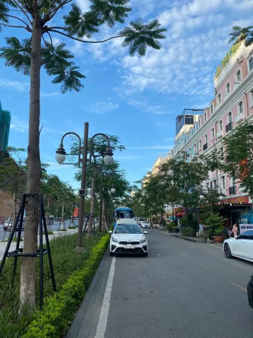 Bán Nhà mặt đường hạ long khu 7 nàu vị trí đẹp để kinh doanh