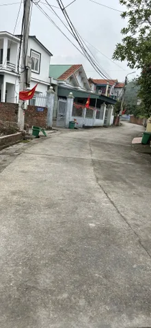 Bán Đất 66m2 full giá 1 tỷ 250tr đường 2 xe tránh nhau phường việt hưng Hạ long