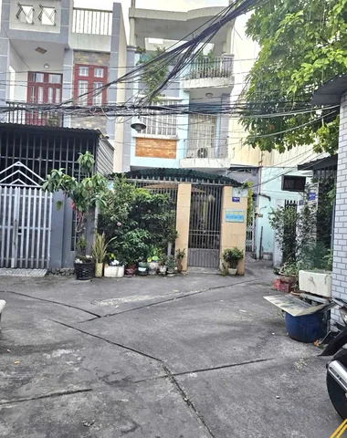 Bán nhà Tỉnh lộ 10 Bình tân, hẻm xe hơi, nhỉnh 5t xíu