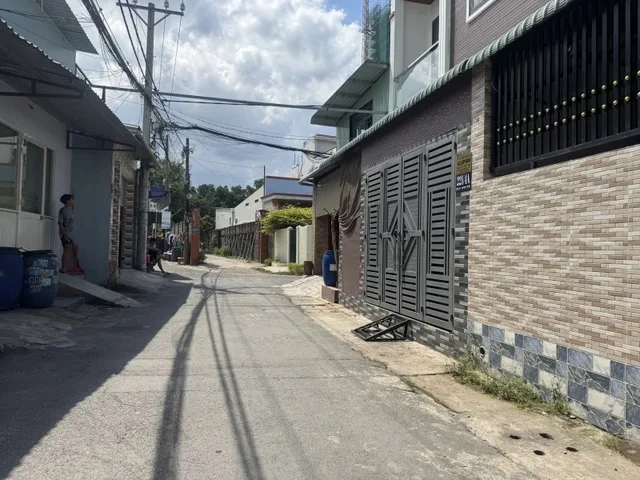 Bán Nhà Đẹp QL1K, Linh Xuân TĐ, 61m2, 2 Tầng. Giá 5.X Tỷ