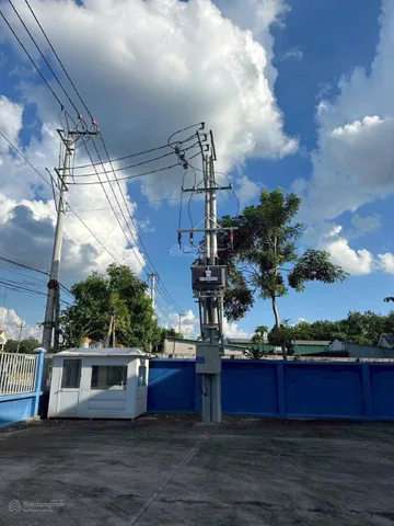 Tôi chuẩn bị định cư nước ngoài cần bán xưởng 110tr/ thang ngay MT Quốc Lộ 13 giảm còn 30 tỷ