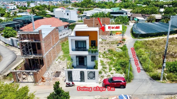BÁN LÔ ĐẤT ĐẸP Ở DIÊN TOÀN , DIÊN KHÁNH . DT98,5m2 , FULL THỔ . GIÁ 1 TỶ 580 TRIỆU, BAO GIẤY TỜ