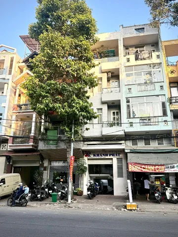 23 Tỷ! Vị trí Thương Hiệu Nguyễn Gia Trí, P25, Bình Thạnh - 4x20m - Hầm Lửng 4 Lầu HDT 600tr/năm