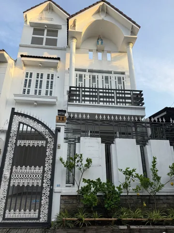 Bán Nhà riêng 136.5m2 có sẵn 136.5 m2 thổ cư giá 12.1 tỷ tại - Chọn - Xã Phong Phú Huyện Bình Chánh TP. Hồ Chí Minh