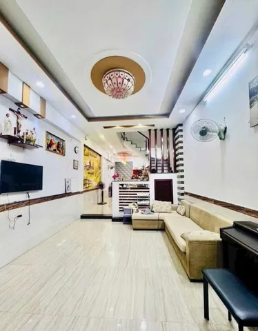 BÁ.N NHÀ ĐẸP TRỤC TỈN.H LỘ 10 - HẺM XE HƠI - BTCT  - DTSD 140M2 - CHỈ 4x$