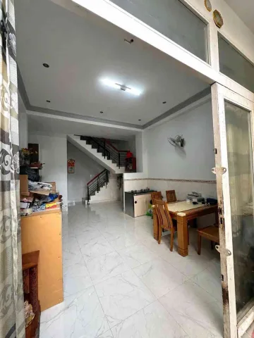 BÁN NHÀ: hẻm ba gác phú nhuận - 45m2 (4,5 x10 m) - 3 tầng btct - sổ hồng chính chủ - nhỉnh 6 tỷ